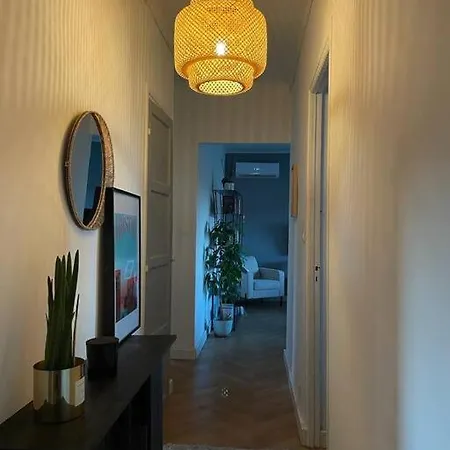 Apartment En Entree De