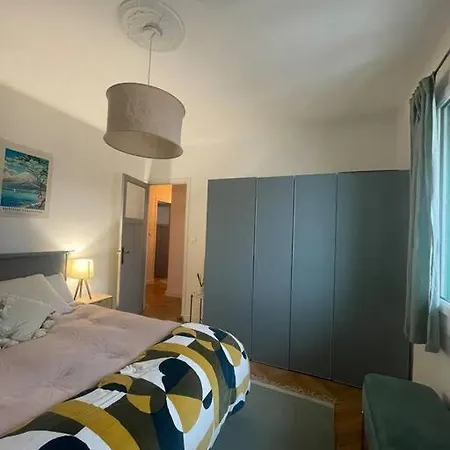 En Entree De Apartment Ajaccio (Corsica)